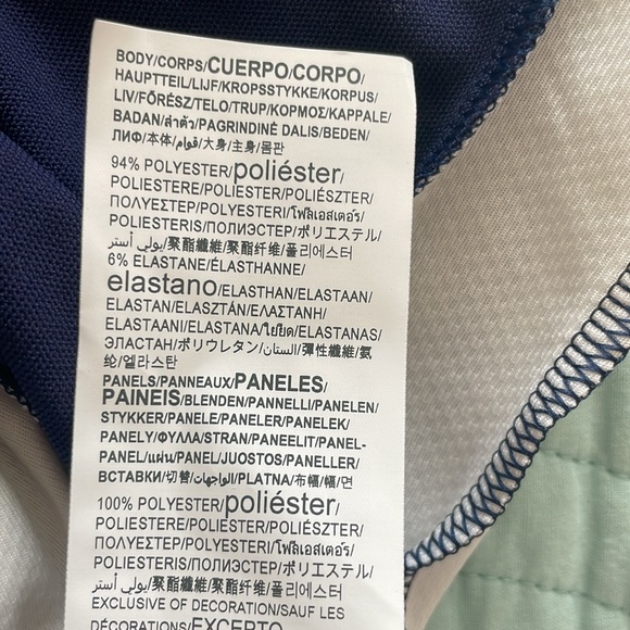 Under Armour Heat Gear mens loose fit navy and white s/s polo shirt NWT - Picture 14 of 14